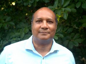 Gordon_Headshot_20221005-scaled